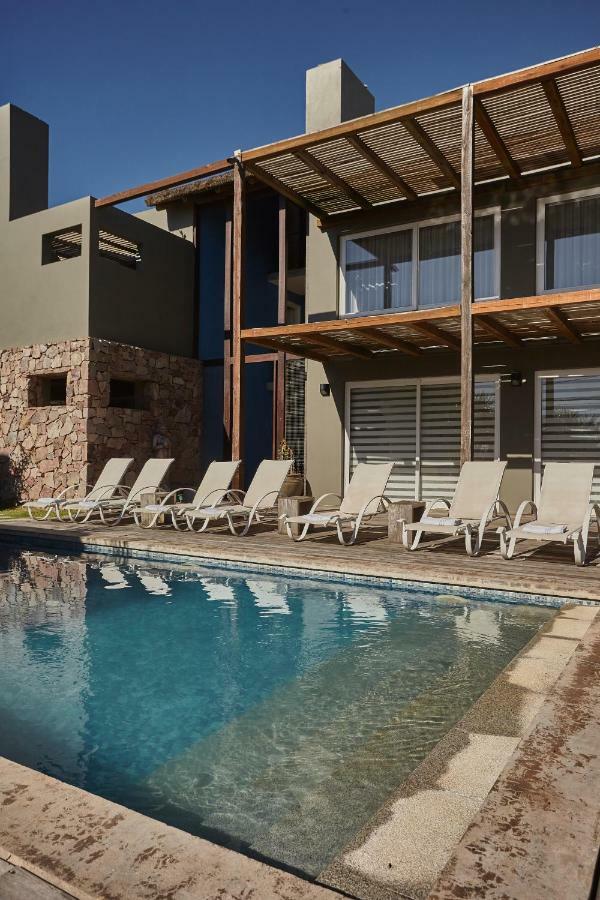 Villa Juana Bungalows & Suites Punta Del Diablo Ngoại thất bức ảnh